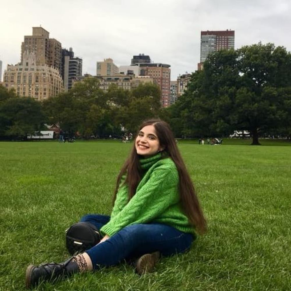 Meet your Posher, Madeline